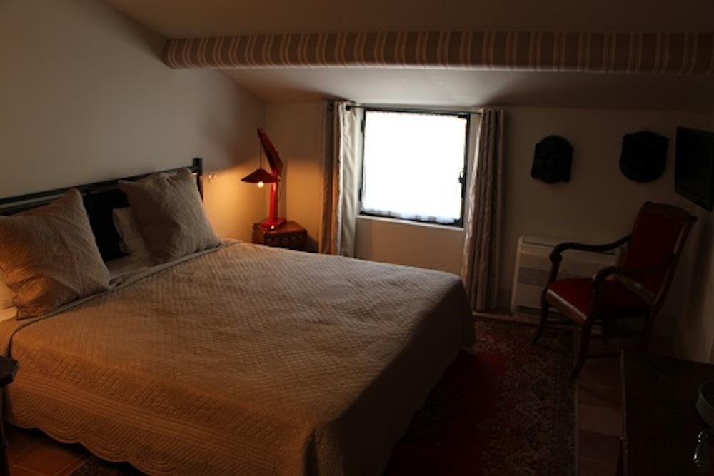 La Petite Hostellerie 于泽斯 外观 照片