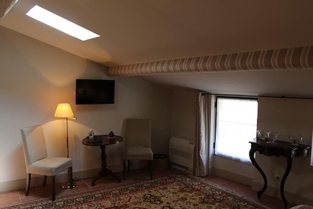 La Petite Hostellerie 于泽斯 外观 照片